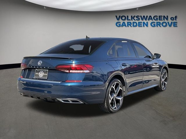 2021 Volkswagen Passat 2.0T R-Line