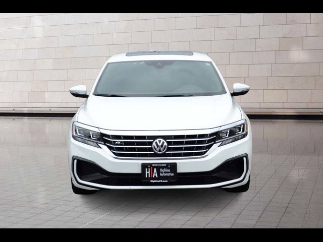 2021 Volkswagen Passat 2.0T R-Line