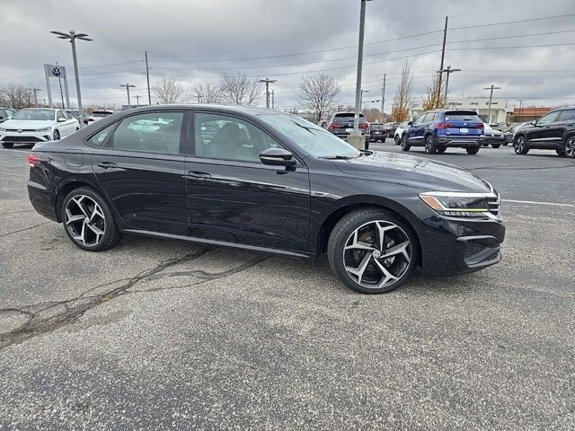 2021 Volkswagen Passat 2.0T R-Line