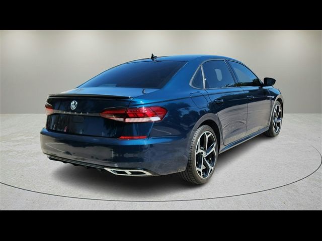 2021 Volkswagen Passat 2.0T R-Line