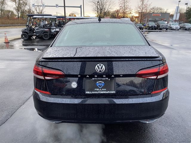 2021 Volkswagen Passat 2.0T R-Line