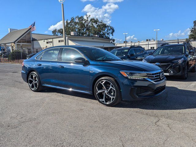 2021 Volkswagen Passat 2.0T R-Line