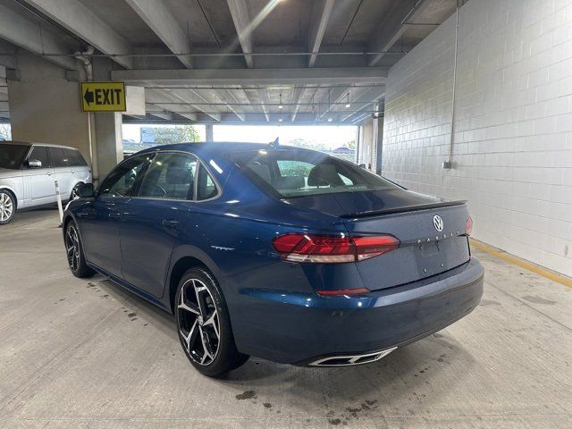 2021 Volkswagen Passat 2.0T R-Line