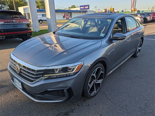 2021 Volkswagen Passat 2.0T R-Line