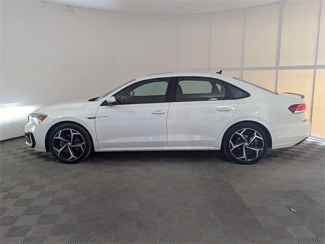 2021 Volkswagen Passat 2.0T R-Line