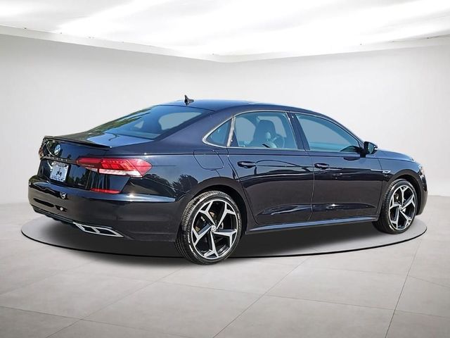 2021 Volkswagen Passat 2.0T R-Line