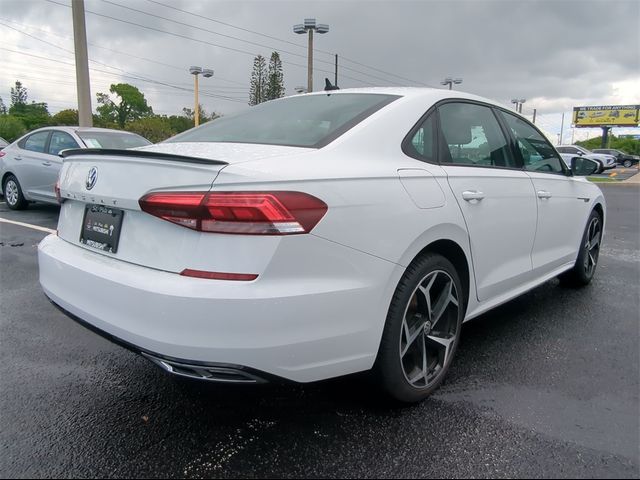 2021 Volkswagen Passat 2.0T R-Line