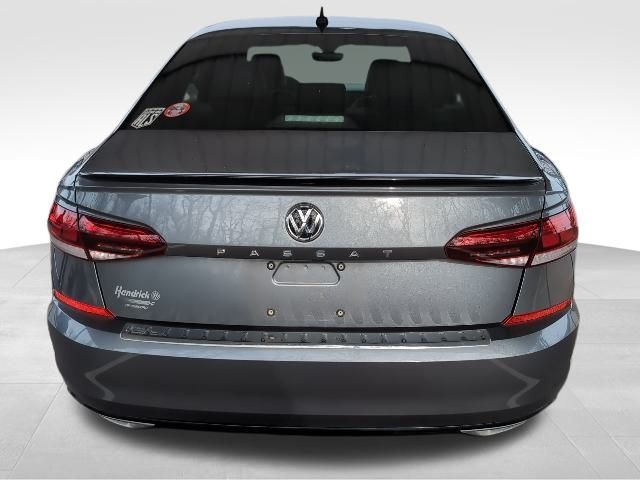 2021 Volkswagen Passat 2.0T R-Line