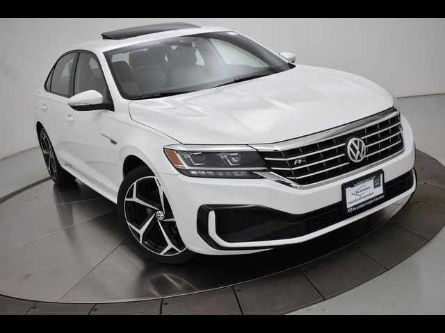 2021 Volkswagen Passat 2.0T R-Line