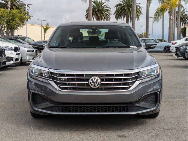 2021 Volkswagen Passat 2.0T R-Line