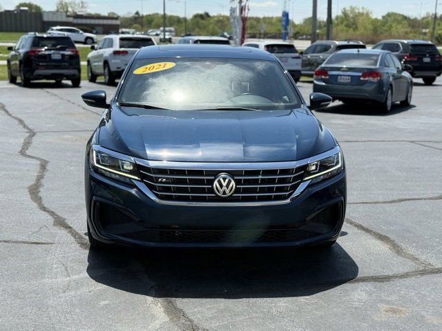 2021 Volkswagen Passat 2.0T R-Line