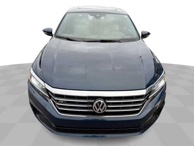 2021 Volkswagen Passat 2.0T R-Line