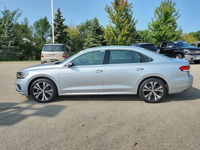 2021 Volkswagen Passat 2.0T SE