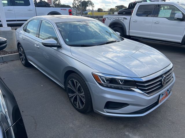 2021 Volkswagen Passat 2.0T SE