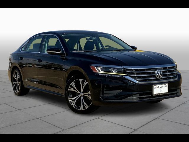 2021 Volkswagen Passat 2.0T SE