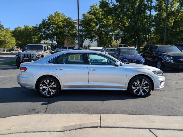 2021 Volkswagen Passat 2.0T SE