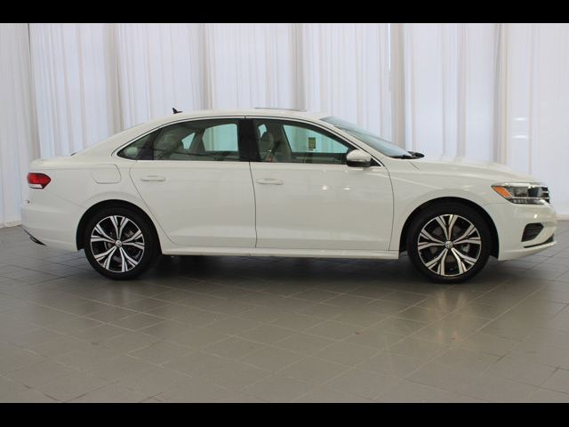 2021 Volkswagen Passat 2.0T SE