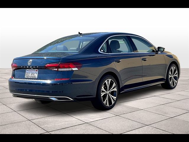 2021 Volkswagen Passat 2.0T SE
