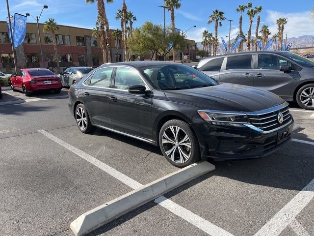 2021 Volkswagen Passat 2.0T SE