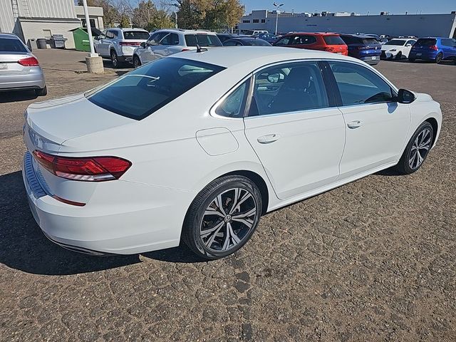 2021 Volkswagen Passat 2.0T SE