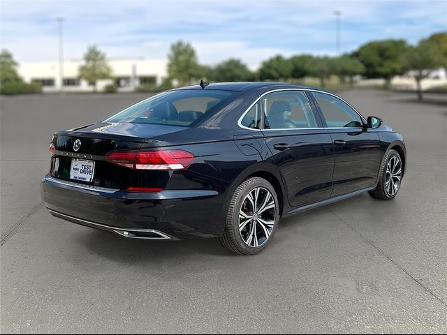 2021 Volkswagen Passat 2.0T SE