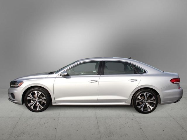 2021 Volkswagen Passat 2.0T SE