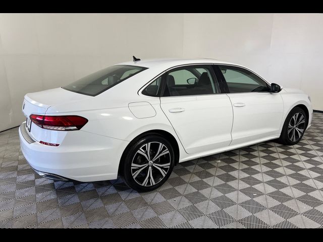 2021 Volkswagen Passat 2.0T SE