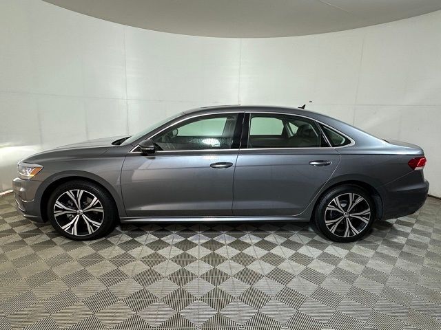 2021 Volkswagen Passat 2.0T SE