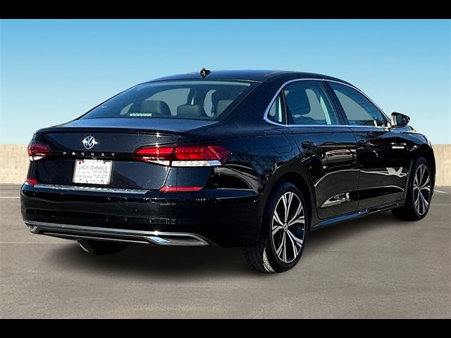 2021 Volkswagen Passat 2.0T SE