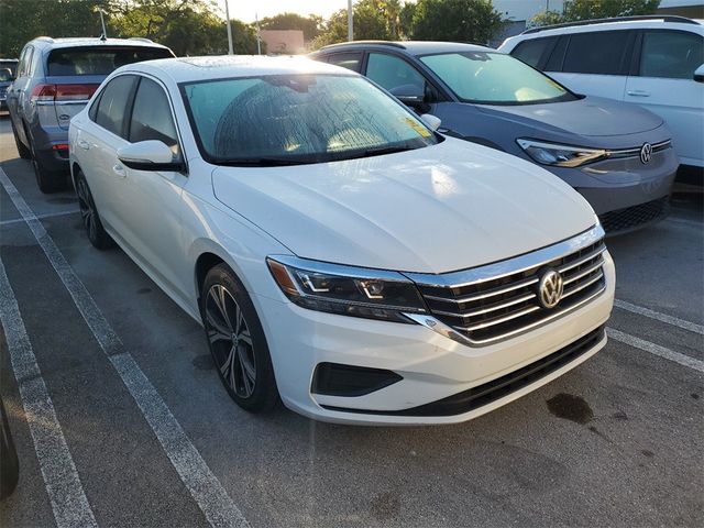 2021 Volkswagen Passat 2.0T SE