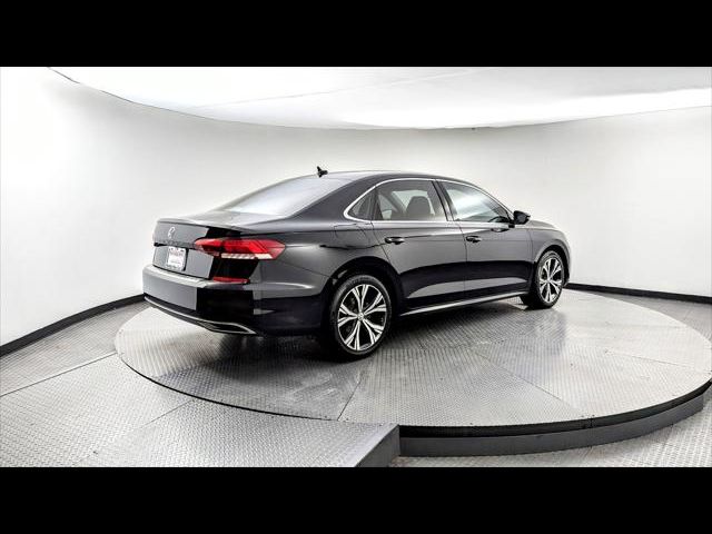 2021 Volkswagen Passat 2.0T SE