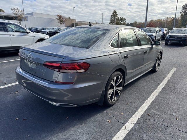 2021 Volkswagen Passat 2.0T SE