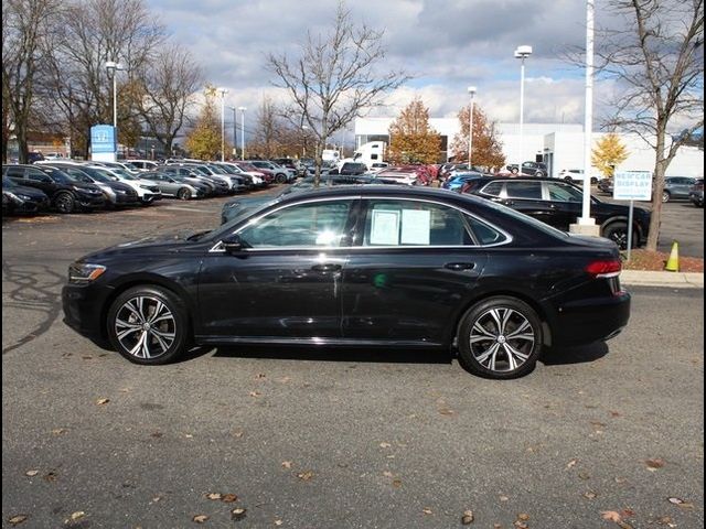 2021 Volkswagen Passat 2.0T SE