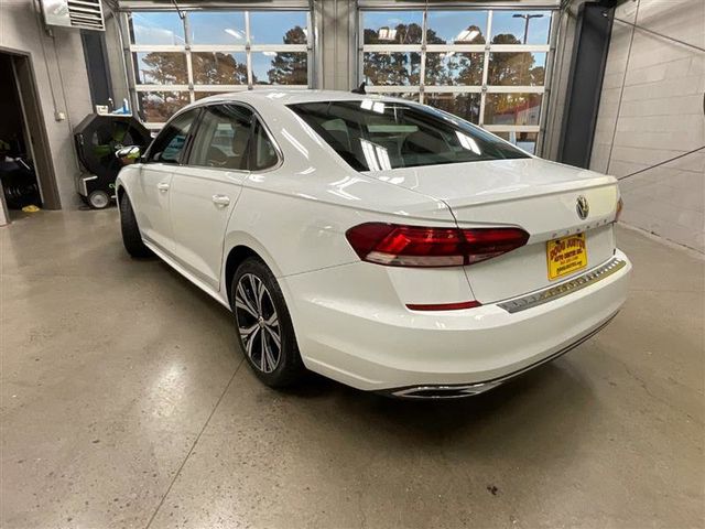 2021 Volkswagen Passat 2.0T SE