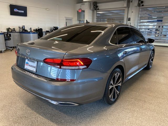 2021 Volkswagen Passat 2.0T SE