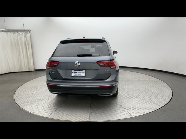 2021 Volkswagen Tiguan SE R-Line Black