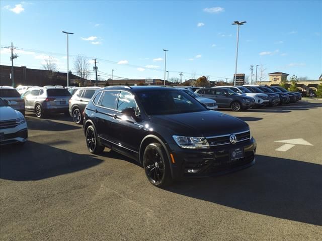 2021 Volkswagen Tiguan SE R-Line Black