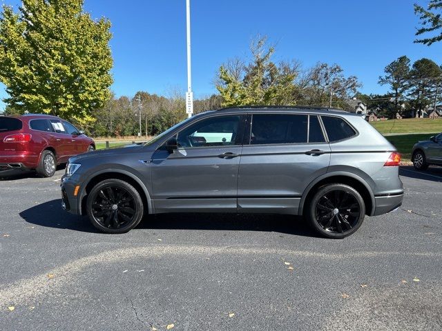 2021 Volkswagen Tiguan SE R-Line Black