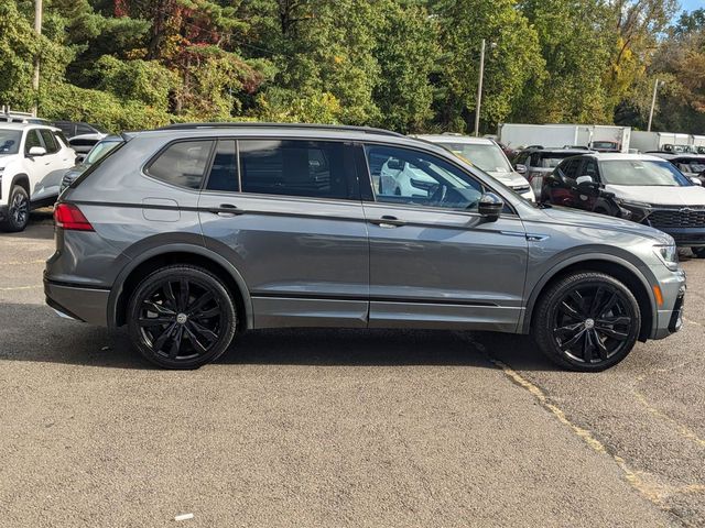 2021 Volkswagen Tiguan SE R-Line Black