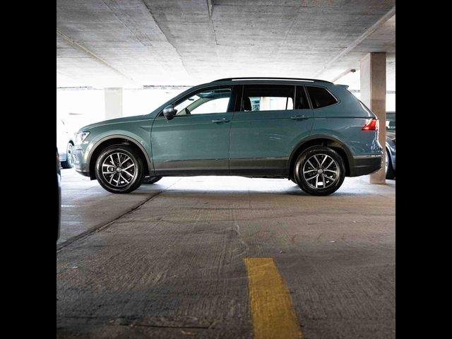 2021 Volkswagen Tiguan SE R-Line Black