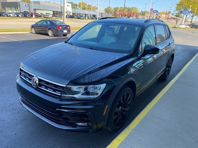 2021 Volkswagen Tiguan SE R-Line Black