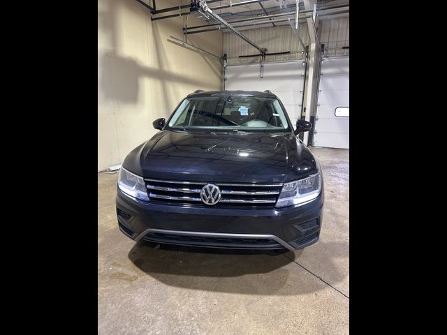 2021 Volkswagen Tiguan SE R-Line Black