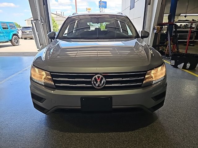 2021 Volkswagen Tiguan SE R-Line Black