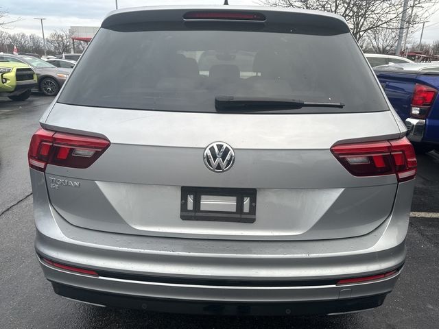 2021 Volkswagen Tiguan SE R-Line Black