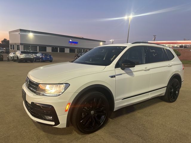 2021 Volkswagen Tiguan SE R-Line Black