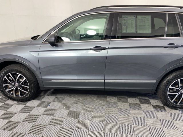 2021 Volkswagen Tiguan SE R-Line Black