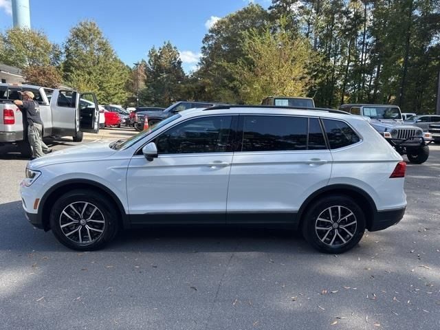 2021 Volkswagen Tiguan SE R-Line Black