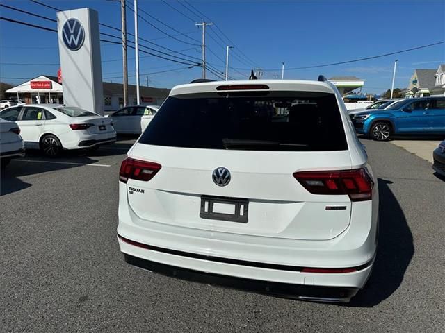 2021 Volkswagen Tiguan SE R-Line Black