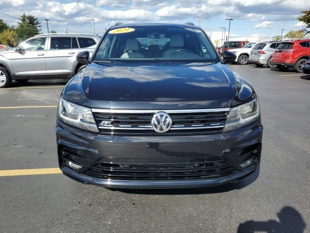 2021 Volkswagen Tiguan SE R-Line Black