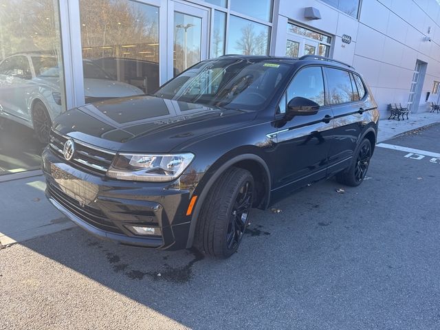 2021 Volkswagen Tiguan SE R-Line Black